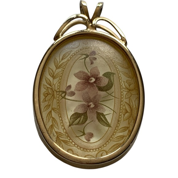 Vintage Gold Tone Violets Floral Pendant - Hand Painted Flowers Oval - Picture 3 of 8